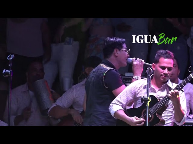 Raulin Rodriguez - ''Popurrí de Bachatas'' (En Vivo) Igua Bar 2021’ Raulin Rodriguez - ''Popurrí de Bachatas'' (En Vivo) Igua Bar 2021