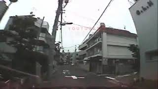 もう言う事はありません   生活道路の交差点   加速ではなく徐行     皆さんもそう思いませんか     ぜひこんな運転をしないように     では今日もご安全に     ドライブレコーダー ドラ