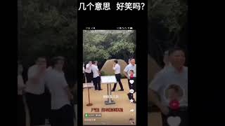 說到“一切為了人民”時集體笑場。地點是長沙清水塘，毛澤東楊開慧故居門口