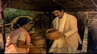 Dr Rajkumar Selling Pots | Versatile acting Scene from Bhaktha Kumbara Kannada Movie