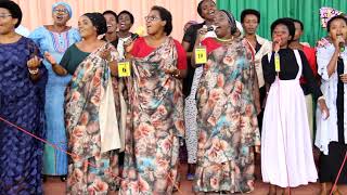 UWITEKA NIWERIBA RYIZA BY RANGURU CHOIR   ADEPR GIHOGWE