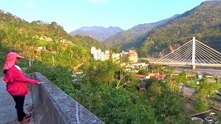 台東知本清晨離開白玉瀑布回到大馬路 Beinan Township Taitung (Taiwan)