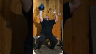 МИРОВОЙ РЕКОРД! ГИРЯ 70 КГ!ВЫЖИМАНИЕ ОДНОЙ РУКОЙ 70 KG KETTLEBELL ONE HAND PALM PRESS SEATED