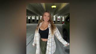 Sofia Bevarly - Plus-Size Model, Age, Height, Weight, Net Worth, Lifestyle