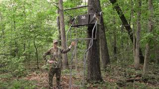 RTLS-521 Realtree Deluxe 18' Two Person Ladderstand with Full Enclosure