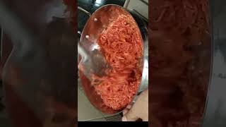 🤗पौष्टीक असा गूळ घालून केलेला गाजराचा हलवा👧#Gajar halwa recipe#shorts