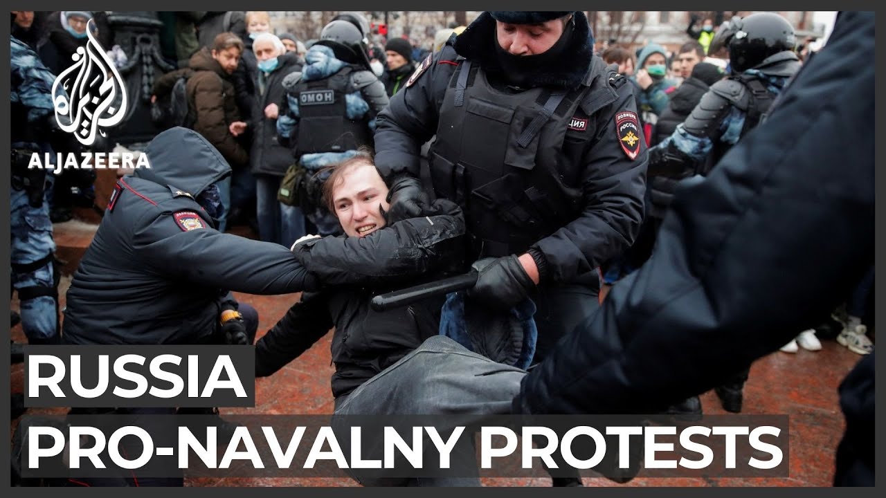 Russia Arrests Over 3,000 Amid Nationwide Pro-Navalny Protests - YouTube