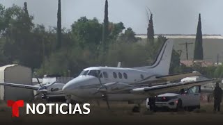 Pasajera consigue aterrizar avioneta cuando su piloto perdió el conocimiento | Noticias Telemundo