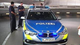 Streifenwagen der Polizei in Bayern werden blau