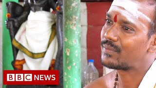 Struggle for India's lower-caste Hindu priests - BBC News