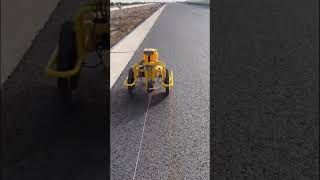 No more crooked lines 〰️ 🎥: @nerds_feed #construction #asphalt