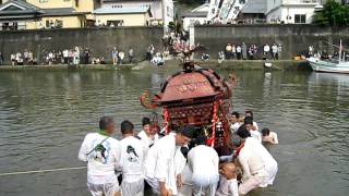 ２０１１年１０月２日印南祭り印南八幡神輿川渡り