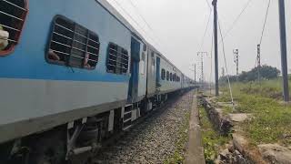 Kaghaznagar sf express Aggressive speed at komatipalli 〰curve 12757 #12757 #kaghaznagar #wag9 of LGD