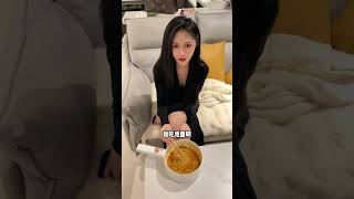 如何正確的教訓女友，掌握此招，她不得不服！ 【李允恩】