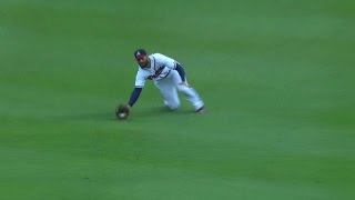 SD@ATL: Markakis robs Venable with a sliding catch