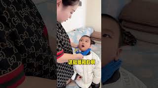 #人类幼崽成长 #搞笑萌娃  我奶奶这招儿我感觉还不错啊，挺暖和，妈妈你笑啥