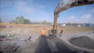 CAT M315F whit Rototilt R4 - Laying curbs - Cab view - GoPro HERO4+