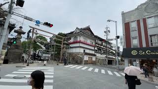 長野県　善光寺交差点の信号「故郷の空」