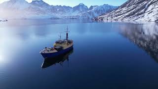 The Good Ship Tulu. Adventure heliskiing Greenland