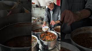 台中烏日在地美食「阿春爌肉飯」，爌肉、綜合湯都好猛  (Ah Chun Su Pork Rice)