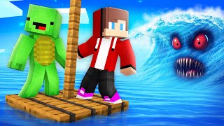 JJ and Mikey Survive on the RAFT in Minecraft ! - Maizen