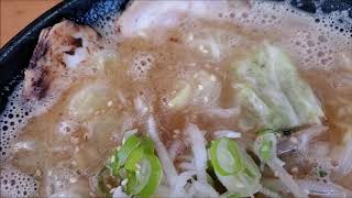 南津軽郡藤崎町、中華そば我が家（藤崎店）のみそラーメン。甘みのあるスープ、野菜たっぷり、細縮れ麺、基本的な津軽みそラーメンです。