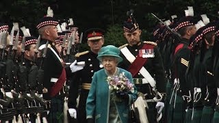 5 SCOTS Form Guard of Honour for Royal Visit 30.06.14