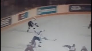 Canada Cup 1987,Mario Lemieux scoring winning Goal against Russia.