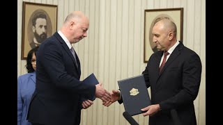 Радев връчи първия мандат на ГЕРБ-СДС, кандидатът за премиер Росен Желязков го върна изпълнен