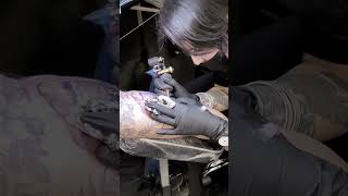 Blackout Tattoo Session with Sophie Mo: Tattoo Courses in BIO - #SHORTS | Domestika English