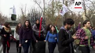 Student protest turns violent in Santiago