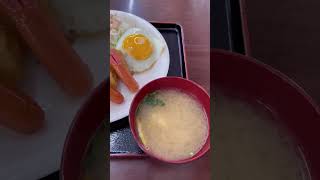 沖縄県沖縄市松本６丁目９−９にあるまつもと食堂😋#沖縄県 #沖縄 #沖縄市 #まつもと食堂 #沖縄食堂 #食堂 #おすすめ #ボリューム満点 #お昼ご飯 #沖縄料理 #沖縄グルメ #美味しい店