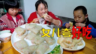 媳婦摘棵包菜，做一道創新菜，給家人一個驚喜 | My daughter's favorite food! Easy and delicious way to make breakfast