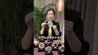 底妆娇润又个性十足的牛奶底飘花手镯~你们喜欢嘛？#翡翠 #翡翠手镯 #翡翠手镯定制 #翡翠珠宝#牛奶底飘花手镯 #树树珠宝定制