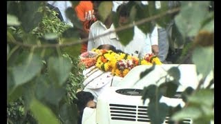 Yash Chopra's funeral video - Music India exclusive