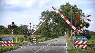 Spoorwegovergang Ruurlo // Dutch railroad crossing