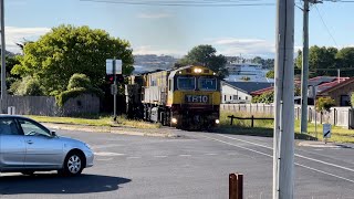 TasRail TR10 TR09 TR16 #36 train crossing North Fenton/Lower Madden Street Devonport