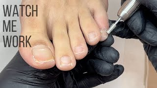 Gentle, non-invasive pedicure with clear coat (relaxing, only music playing)