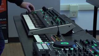 ROLAND LIVE @ Musitechnic : Presentation DJ-808, System 8, TB-03, TR-09, VP-03.