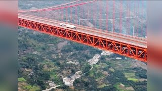 Two Engineering Wonders: The Baling River and Yuehu Grand Bridges