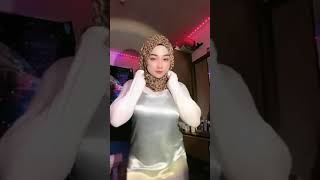 Awek tiktok Hijab