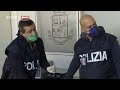 un ragazzo torna da amsterdam con uno zaino pieno di cocaina stop border control roma fiumicino