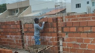 Rodrigo Jacinto está ao vivo! Epa Pedreiro Levantando Parede 🧱 das casas geminadas 🏠#pedreiro