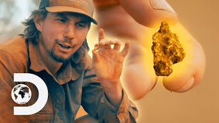 Parker Finds Hefty Nuggets After Detecting Tailings In Kalgoorlie | Gold Rush: Parker's Trail