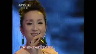 汤灿 — 红旗飘扬（2011华泰电视剧导演演员欢乐汇）