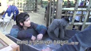 [MBC Drama 2012] BTS Horse Doctor 13 - Jo Seung Woo with animals