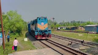 Indian BCN Train With India Made WDM 3D Locomotive Passing Raninagar Station