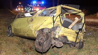 Vasbeck: Mehrfach überschlagen, aus Auto geschleudert: Lebensgefahr