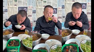 Rural Life in Northeast China: Savory Sour Cabbage and Pork Bone Stew