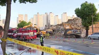 南韓大樓拆除工程突倒塌 壓毀巴士至少釀9死8重傷｜20210610 公視晚間新聞